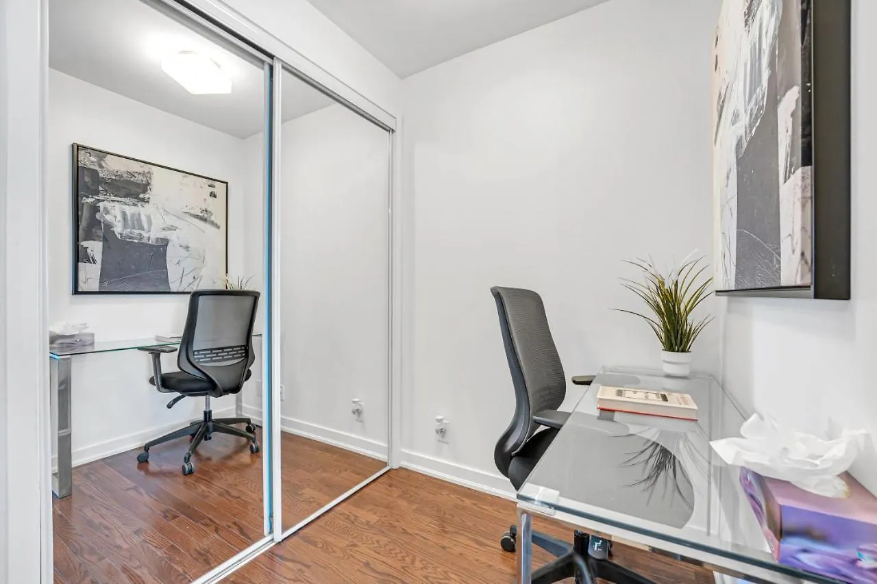 Cozy Unit Near Scotiabank Arena, Mtcc & Rogers Centre Villa Toronto Holiday home